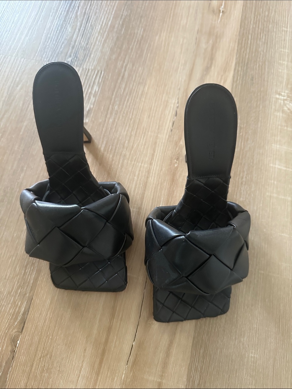 Bottega Veneta Black Padded Intrecciato Square-Toe Mules size 38